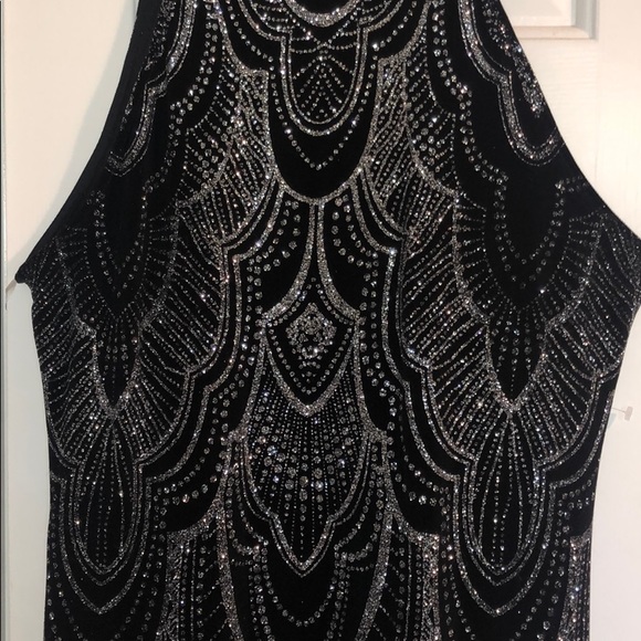 Sleeveless Glitter Knit Evening Gown - Picture 3 of 4